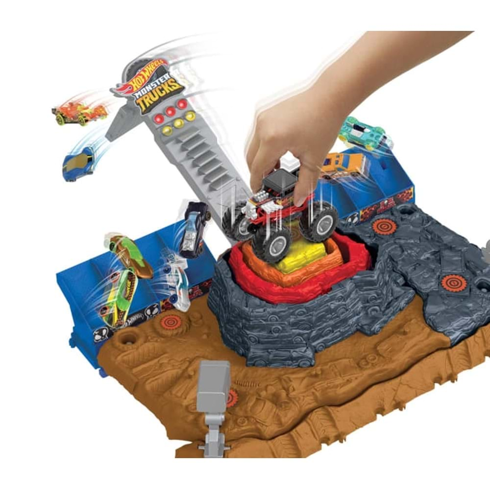 Hot Wheels Monster Trucks Muhteşem Çarpışma Arenası™ HNB96