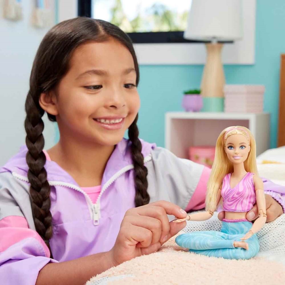 Barbie® Sonsuz Hareket™ Bebeği HRH27