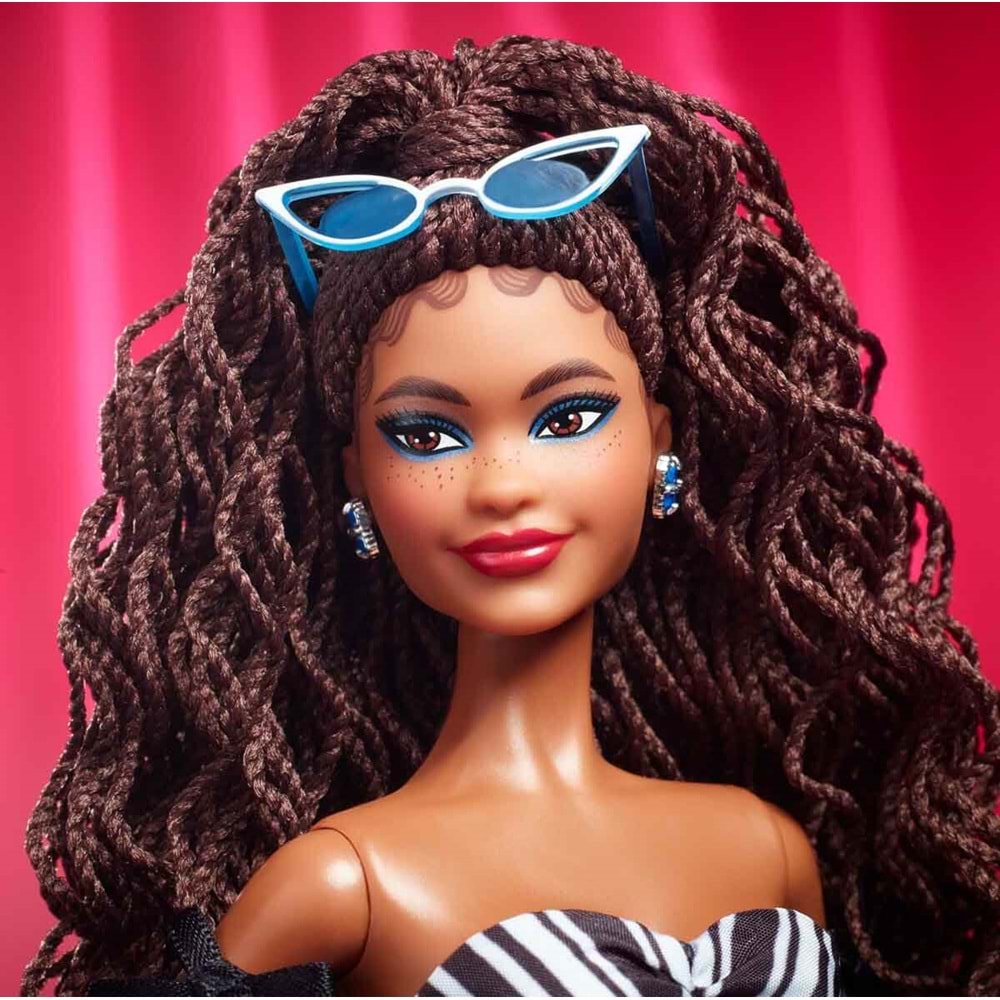 Barbie 65. Yıl Mavi Safir Yıldönümü Bebeği HRM59