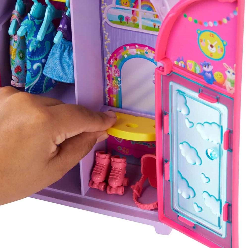 Barbie® Chelsea'nin Gardrobu Oyun Seti HXN03