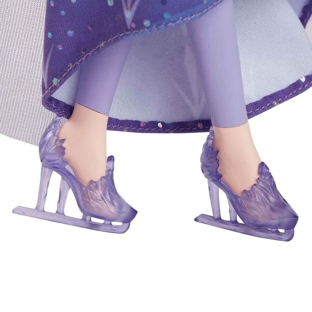 Disney Karlar Ülkesi Buz Pateni Temalı Elsa Bebek JBG53
