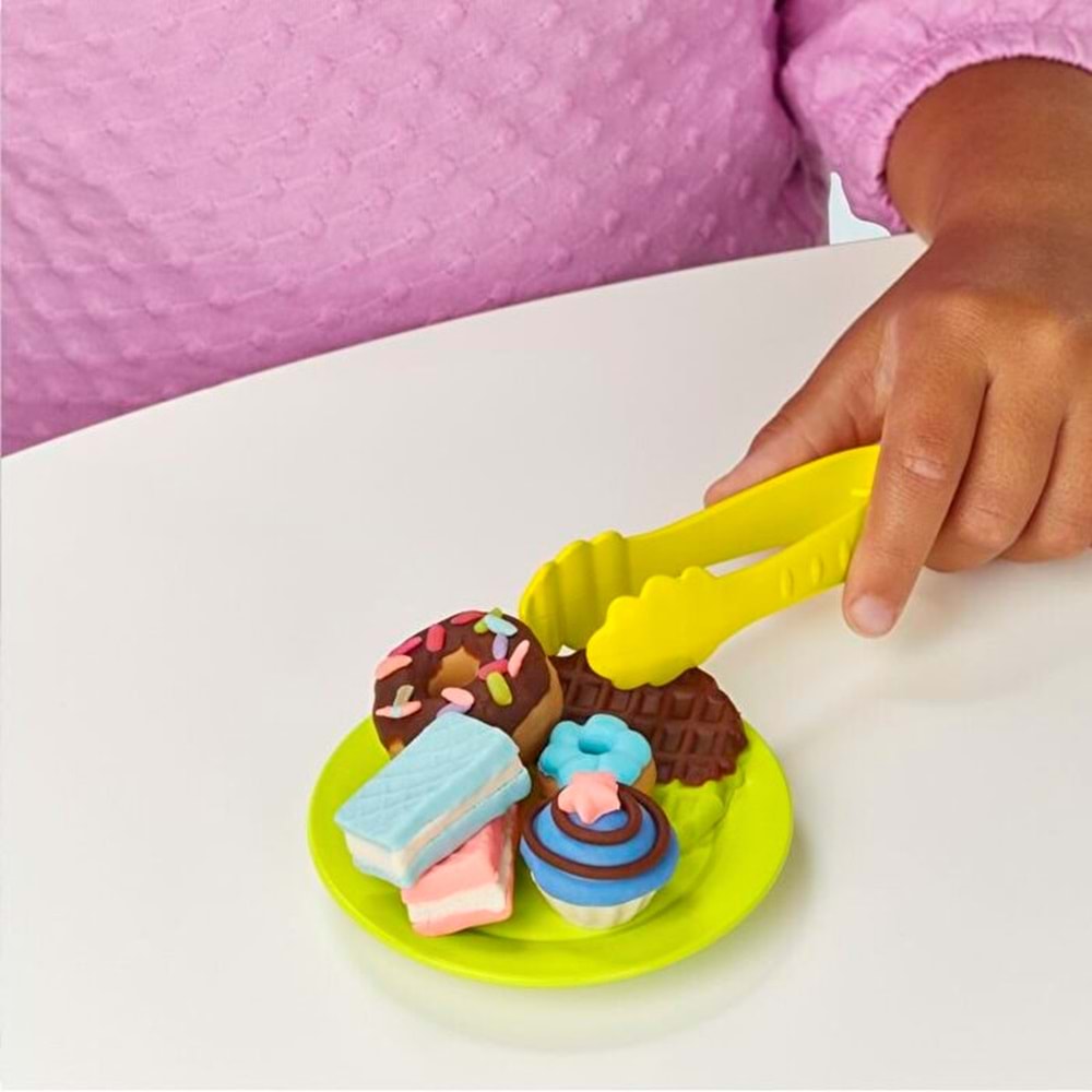 Play-Doh Süper Renkli Kafe Oyun Seti F5836