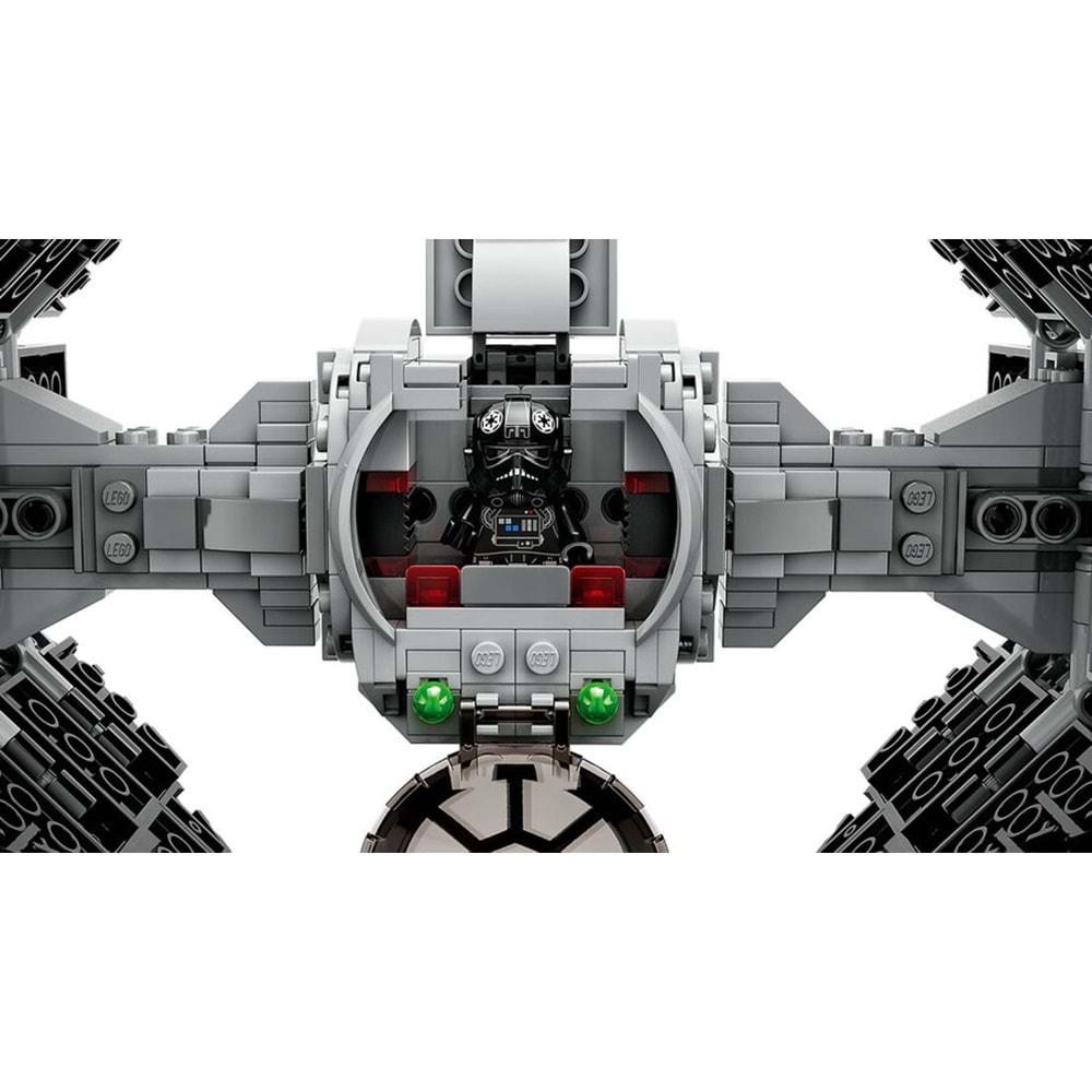 LEGO-75348 Star Wars™ Mandalorian Fang Fighter TIE Interceptor™'a Karşı