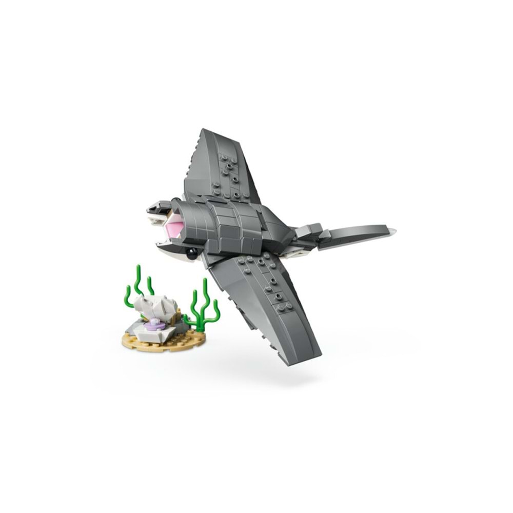 LEGO-31381 Creator Acımasız Köpek Balığı ile Hazine Sandığı