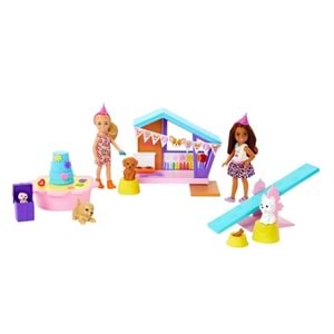 Barbie® Chelsea Köpekçiğin Doğum Günü Oyun Seti HJY88
