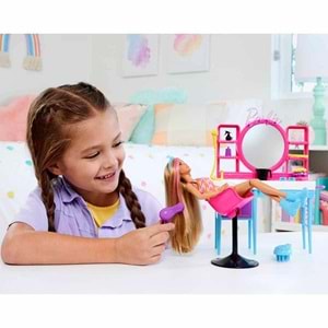Barbie® Muhteşem Kuaför Oyun Seti HKV00