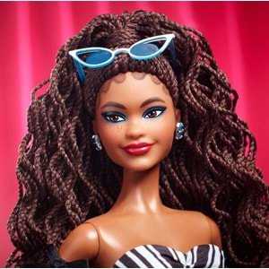 Barbie 65. Yıl Mavi Safir Yıldönümü Bebeği HRM59