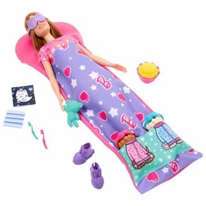 Barbie® ve Köpekçikleri Pijama Partisi HXN01