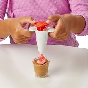 Play-Doh Süper Renkli Kafe Oyun Seti F5836