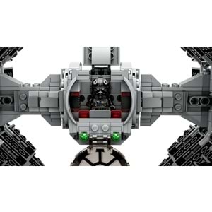 LEGO-75348 Star Wars™ Mandalorian Fang Fighter TIE Interceptor™'a Karşı
