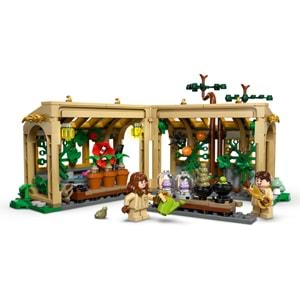 LEGO-76445 Harry Potter™ Hogwarts™ Şatosu: Bitkibilim Dersi