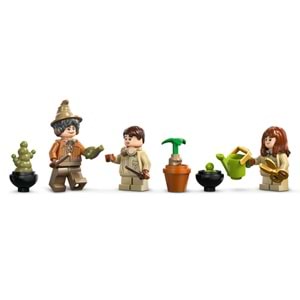 LEGO-76445 Harry Potter™ Hogwarts™ Şatosu: Bitkibilim Dersi