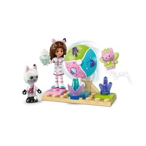 LEGO-11205 Gabby's Dollhouse Tatlı Şekerleme Dağı ve Kedi Bahçesi