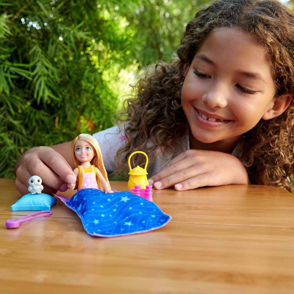 Barbie® Chelsea'nin Kamp Macerası Oyun Seti HDF77