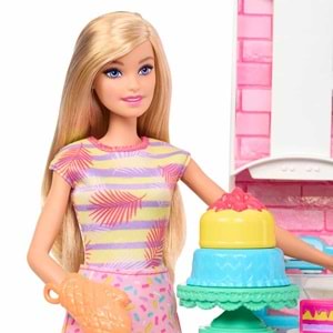 Barbie® ve Barbie® Pasta Yapımı Partisi HJY94
