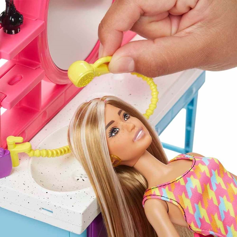 Barbie® Muhteşem Kuaför Oyun Seti HKV00