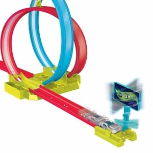 Hot Wheels® Neon Yarışlar Çifte Çemberde Yarış Seti HPC05