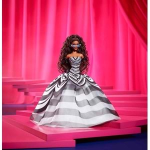 Barbie 65. Yıl Mavi Safir Yıldönümü Bebeği HRM59