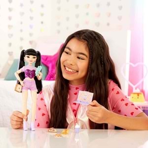 Barbie Dream Besties™ Ana Karakter Bebekler Renee HYC24