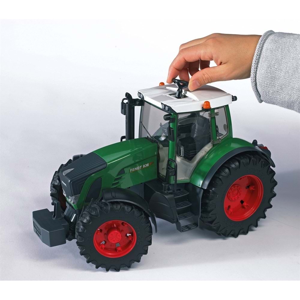 Bruder Fendt 936 Vario Traktör BR03040