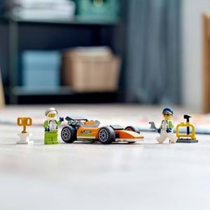 LEGO-60322 City Yarış Arabası