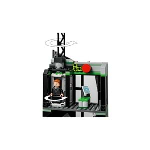 LEGO-76324 Marvel Örümcek Adam, Oscorp’a Karşı